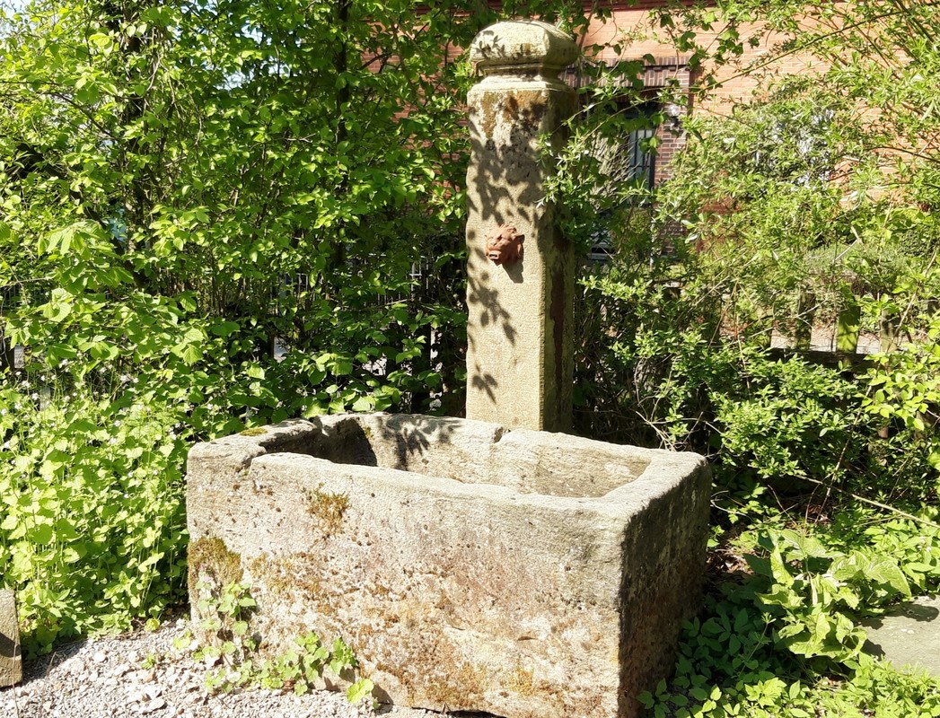 Brunnen